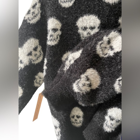 HP 💖 Super Soft Cropped Skull Cardigan - Picture 11 of 12